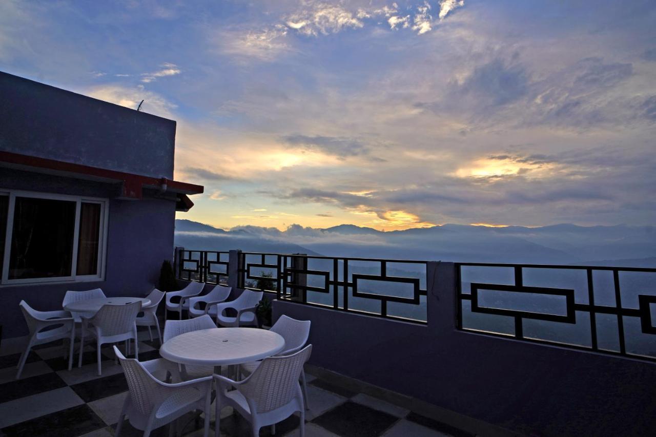 Hotel Hill Queen Near Sherpa Gumba Darjeeling Mall 5 Min Couple Friendly Экстерьер фото