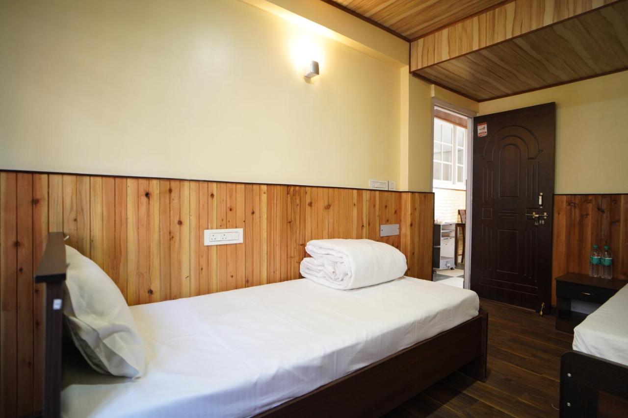 Hotel Hill Queen Near Sherpa Gumba Darjeeling Mall 5 Min Couple Friendly Экстерьер фото