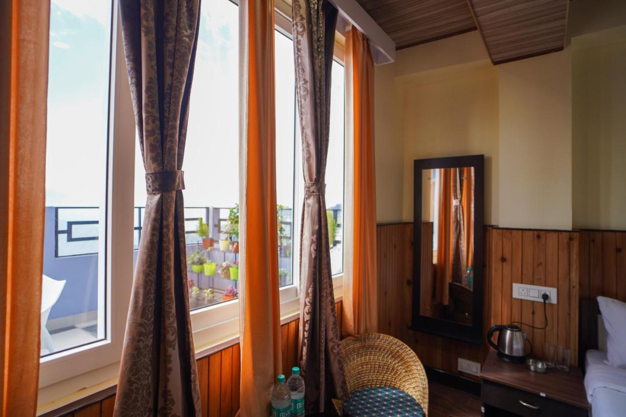 Hotel Hill Queen Near Sherpa Gumba Darjeeling Mall 5 Min Couple Friendly Экстерьер фото