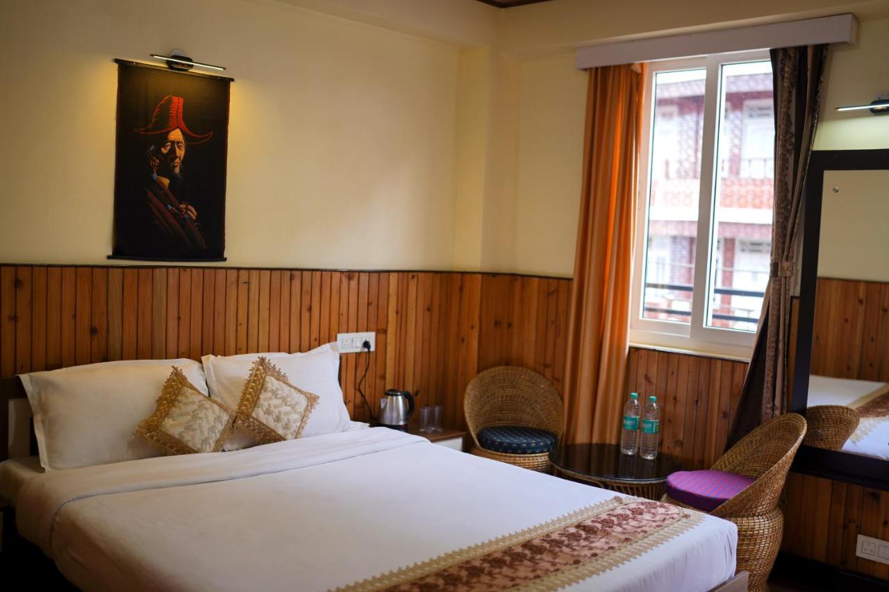 Hotel Hill Queen Near Sherpa Gumba Darjeeling Mall 5 Min Couple Friendly Экстерьер фото