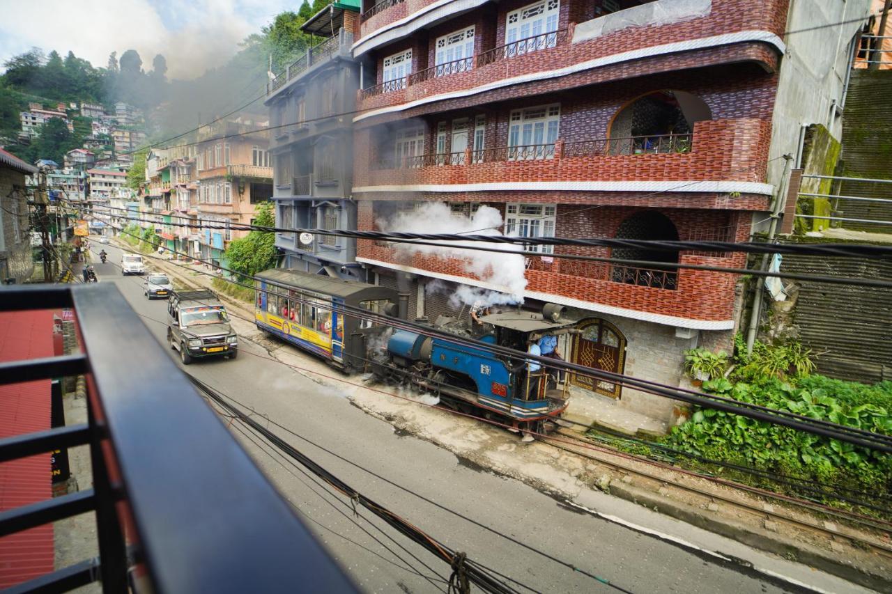 Hotel Hill Queen Near Sherpa Gumba Darjeeling Mall 5 Min Couple Friendly Экстерьер фото