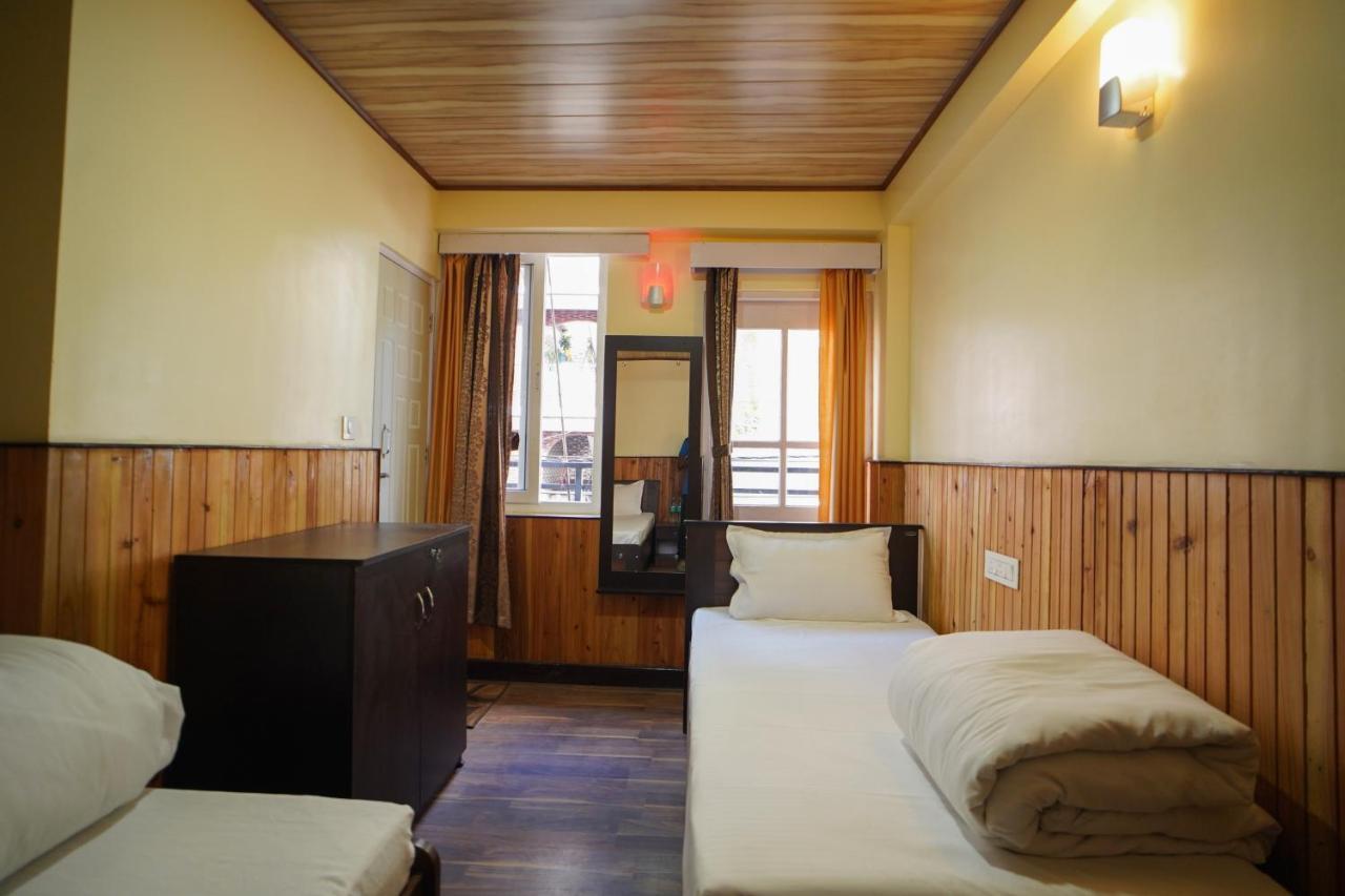 Hotel Hill Queen Near Sherpa Gumba Darjeeling Mall 5 Min Couple Friendly Экстерьер фото