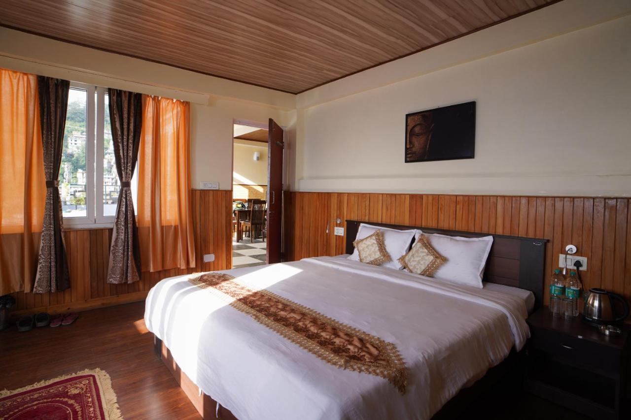 Hotel Hill Queen Near Sherpa Gumba Darjeeling Mall 5 Min Couple Friendly Экстерьер фото