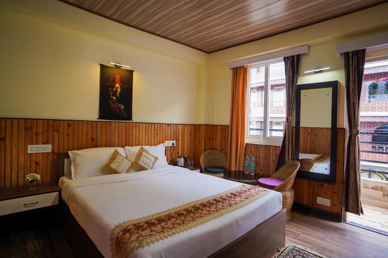 Hotel Hill Queen Near Sherpa Gumba Darjeeling Mall 5 Min Couple Friendly Экстерьер фото